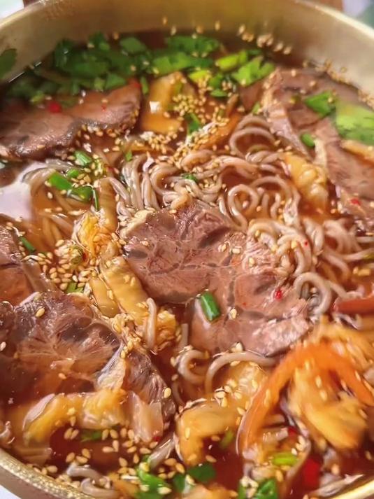 露台烧烤 夏天有个能烧烤的露台是真爽