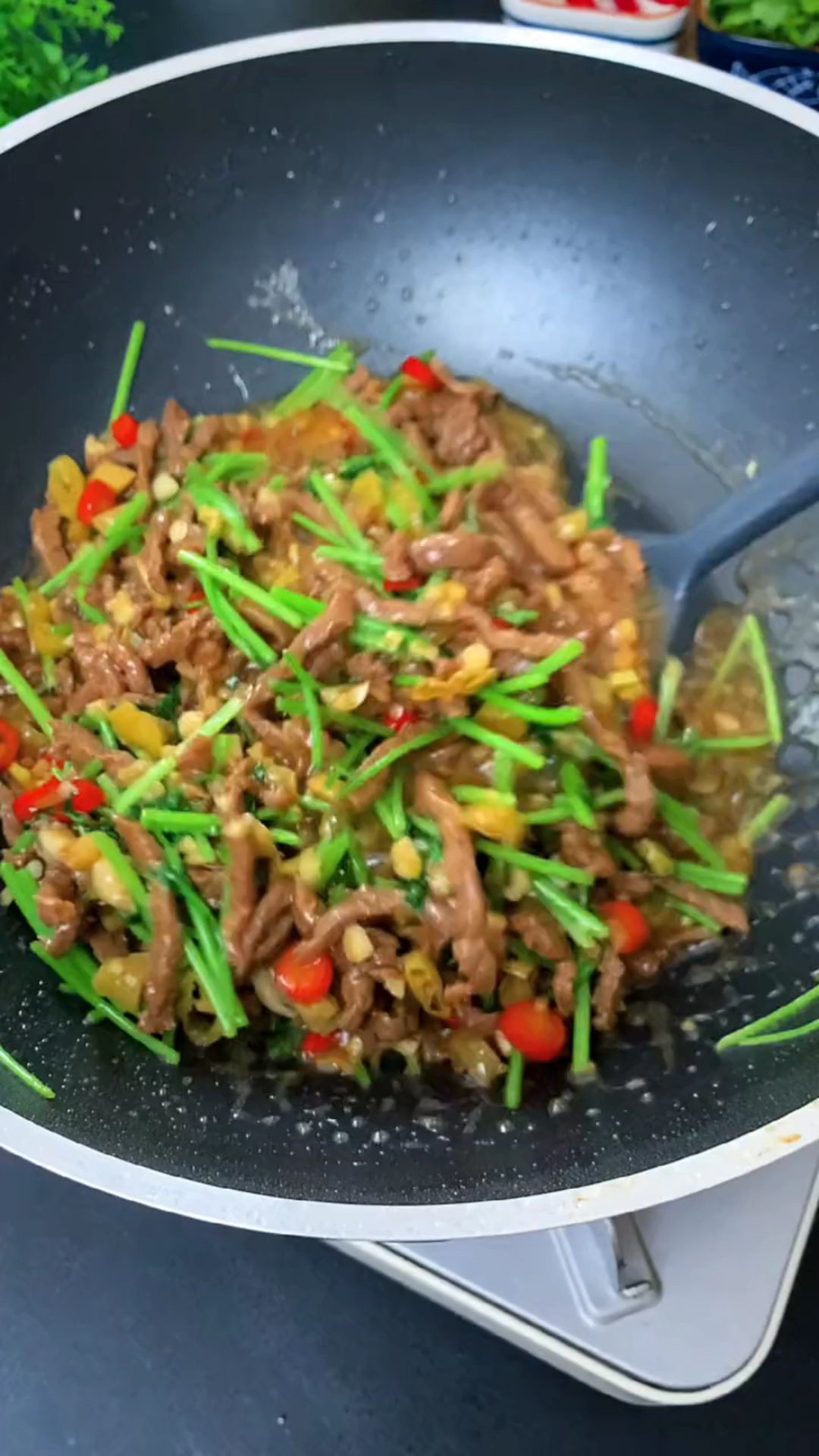 小炒牛肉怎么做好吃又嫩,小炒牛肉的家常做法?