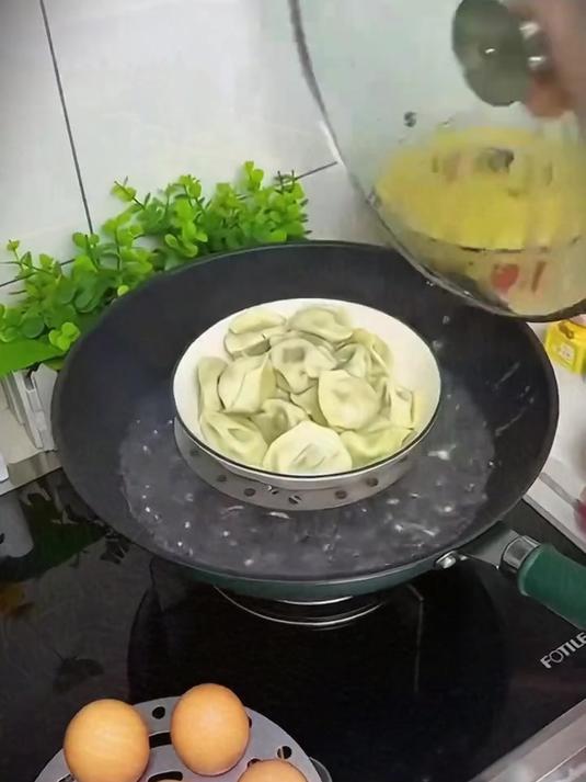 炊饭人创意不锈钢蒸菜架子,多功能隔水蒸架,家用必备!