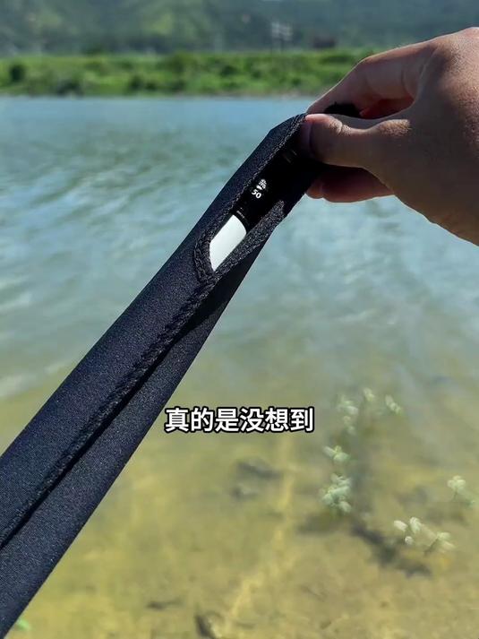 千川鲤汐涧鱼竿超轻超硬 19 调，6H8H 强韧黑坑钓鲫轻松拿捏！