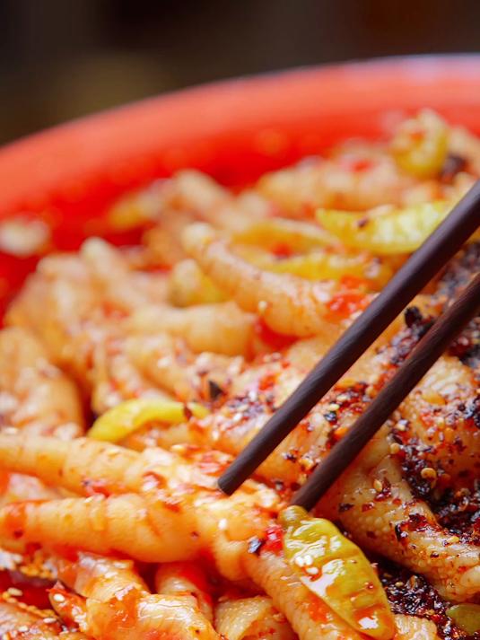 乐山钵钵鸡大杂烩!谁懂这一口香到跺脚的快乐啊!#钵钵鸡大杂烩#