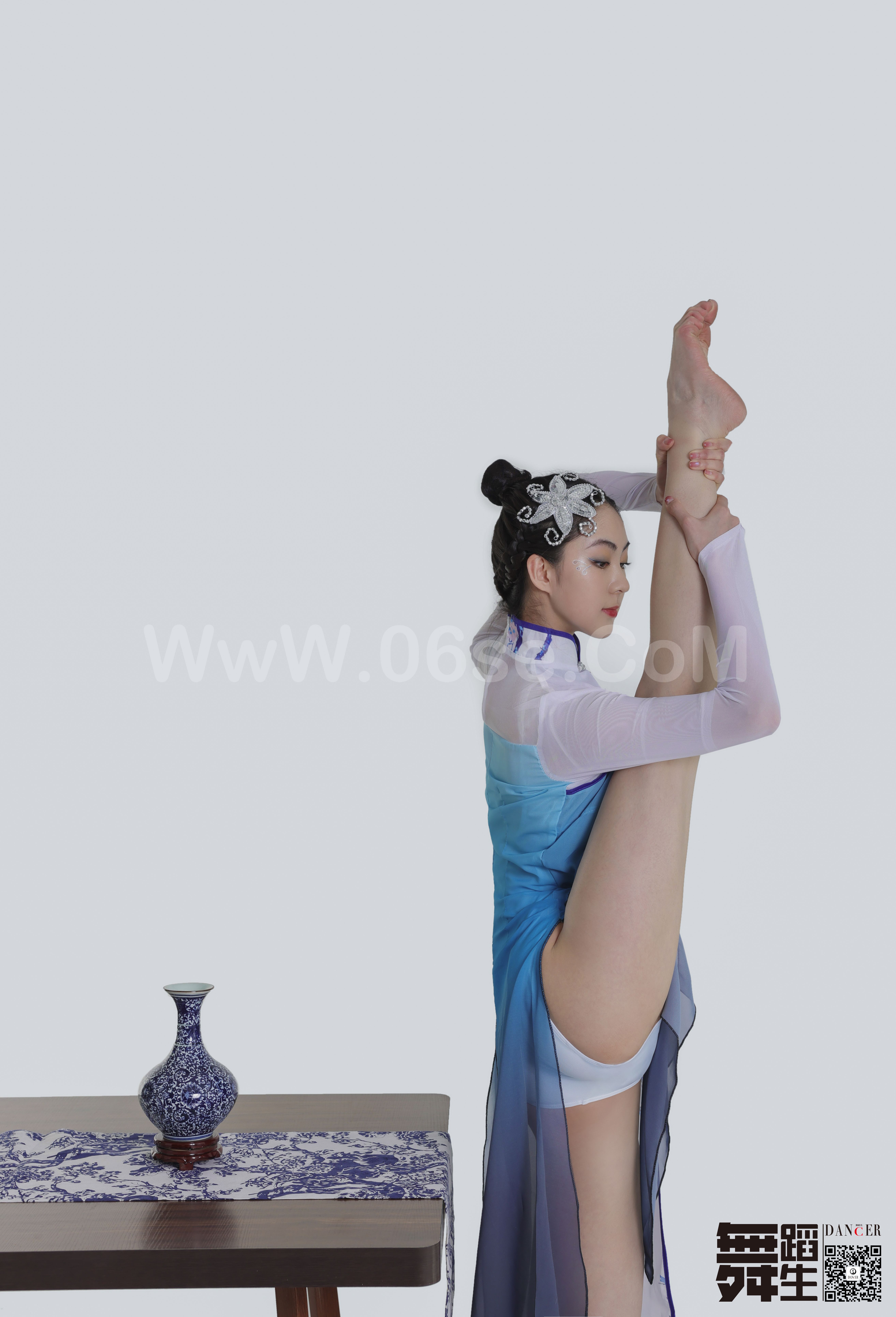 图片[29]-[GALLI嘉丽]舞蹈生日记 104 – 青花瓷 韩玉彤[43P／397MB]-六色网