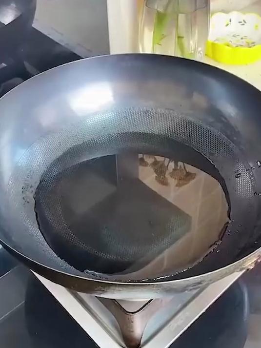 厨房不锈钢蒸笼架，造型随意折叠，家里锅都能使用，方便又美观