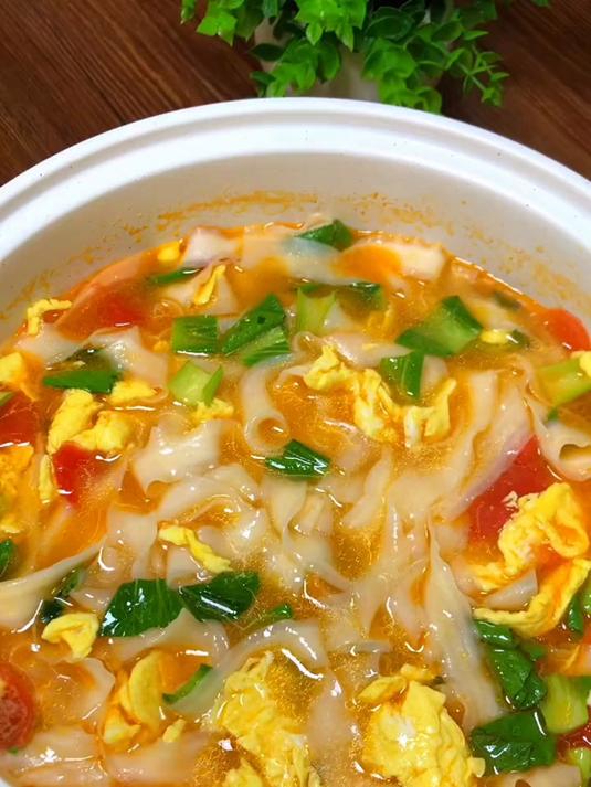 早餐面条这样做老公小孩都爱吃