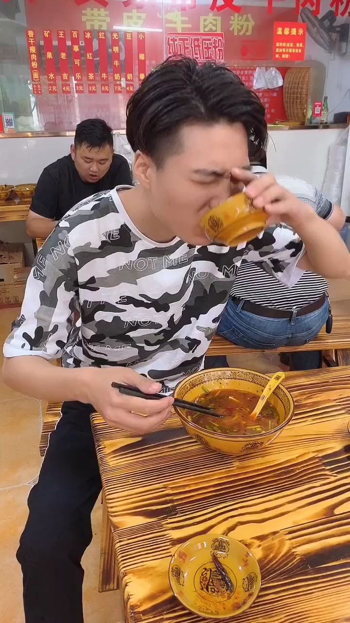 想来个更快的,太紧张忙中出错,尴尬了