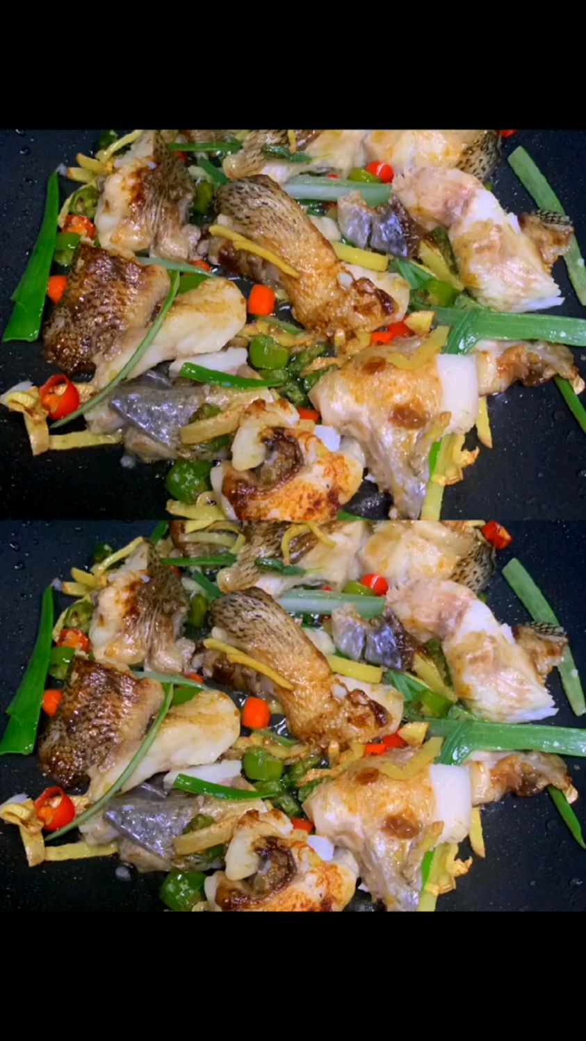 香煎鲈鱼的做法来啦