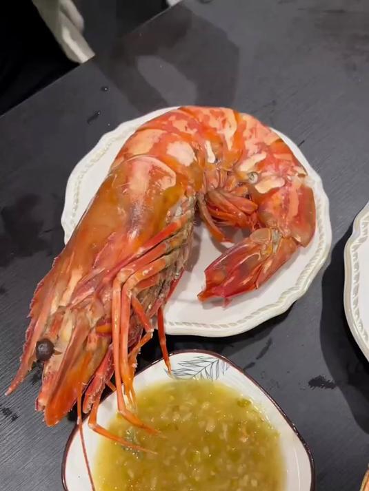 谁能抗拒这口鲜甜!海捕黑虎虾,肉质紧实咬一口超治愈～