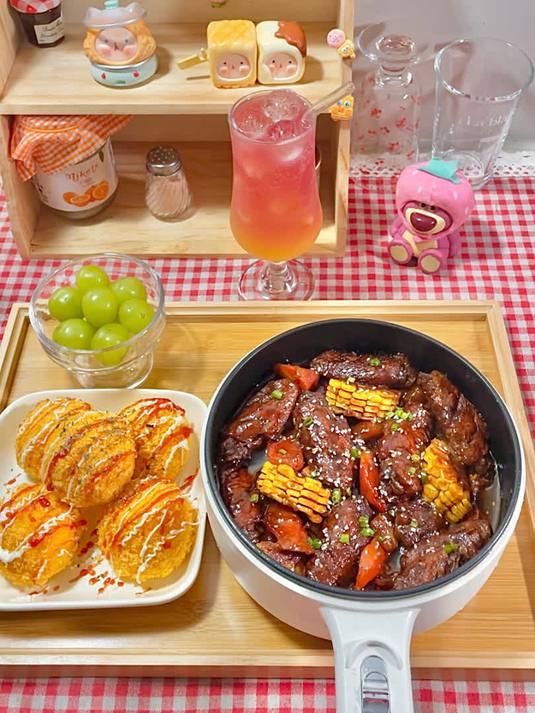 独居一人食夜宵可乐鸡翅煲+芝士土豆球