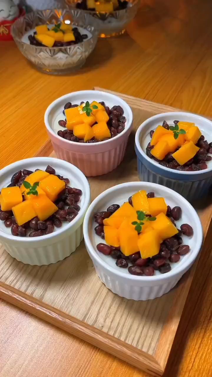 想吃双皮奶自己在家做,料足味道美,吃不完还可以去摆摊