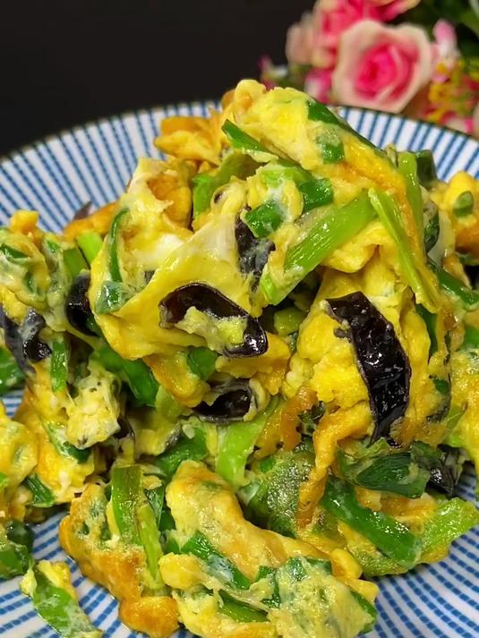 简单又好吃的韭菜木耳炒鸡蛋分享给大家