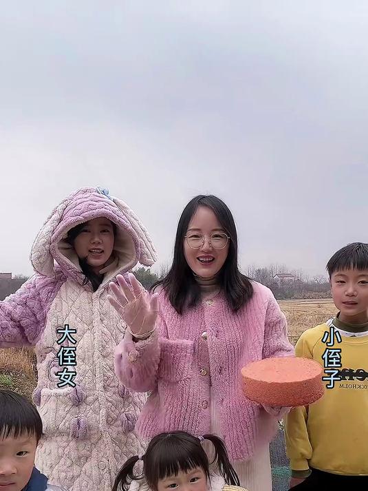 又是新的一年从做蛋糕开始同时祝福大家所求皆如愿所行喈坦途