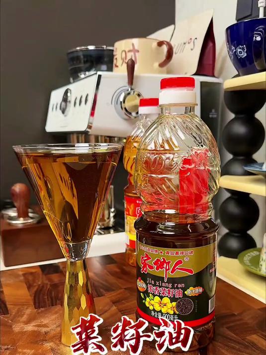 菜籽油拌凉菜超香！淋在黄瓜木耳上