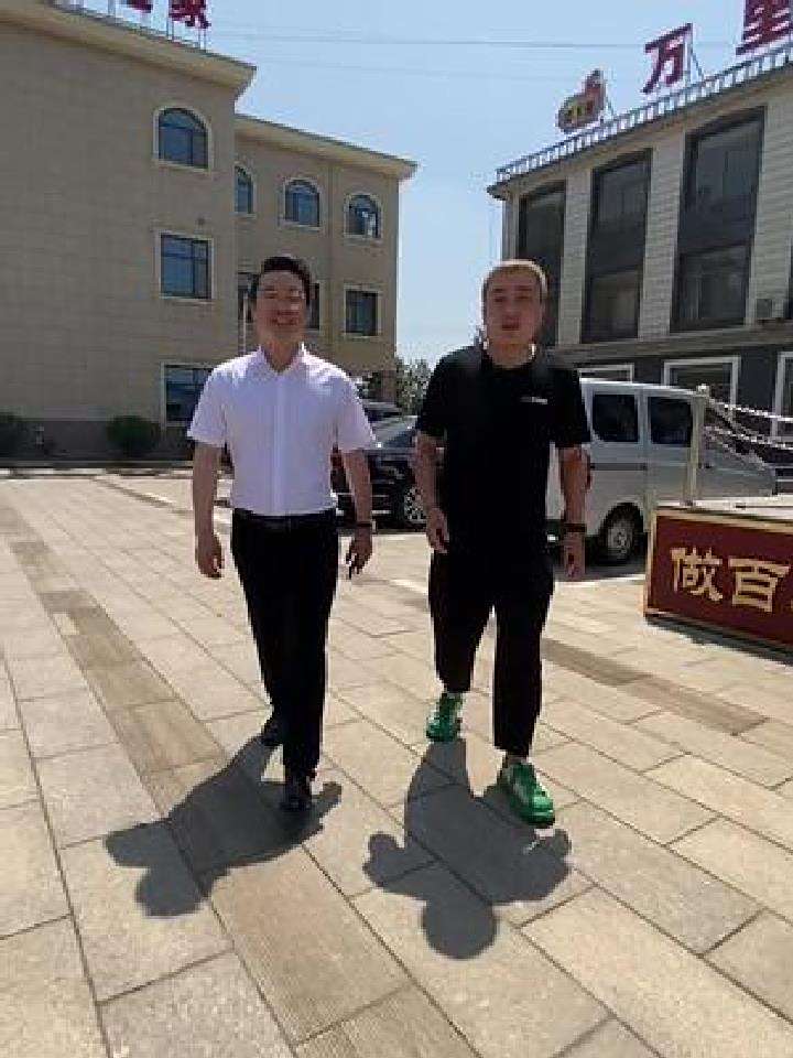唐山万里香烧鸡的秘密你知道吗?今天就带你看工厂源头