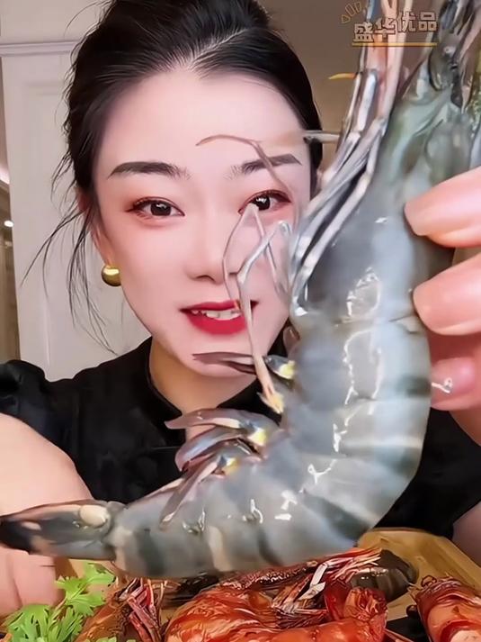 海捕现捞黑虎虾!不管清蒸还是红烧,肉厚鲜甜都封神～