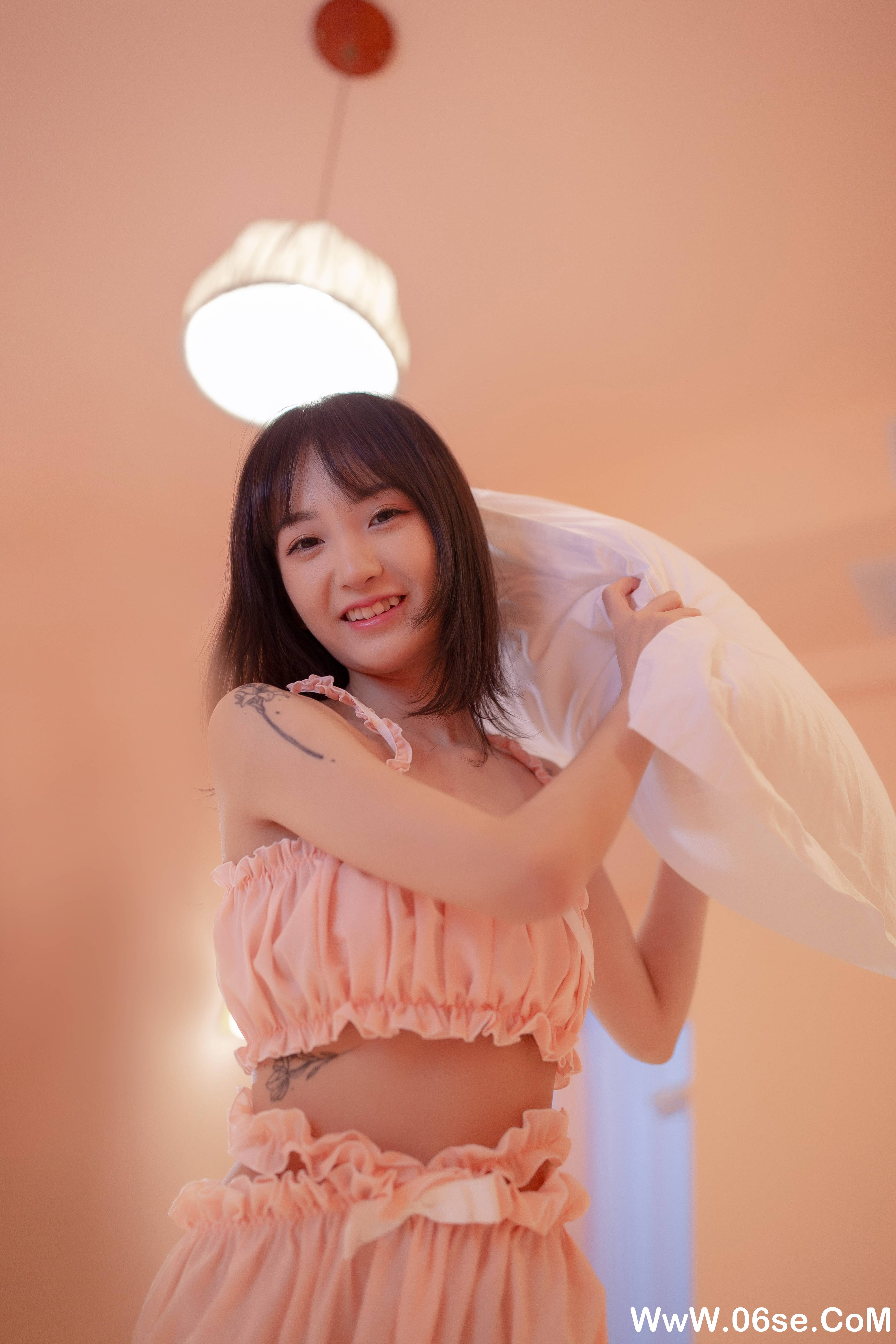 图片[38]-[YALAYI雅拉伊] 2020.09.02 NO.697 落落《女友宅日志》[57P+1P458M]-六色网