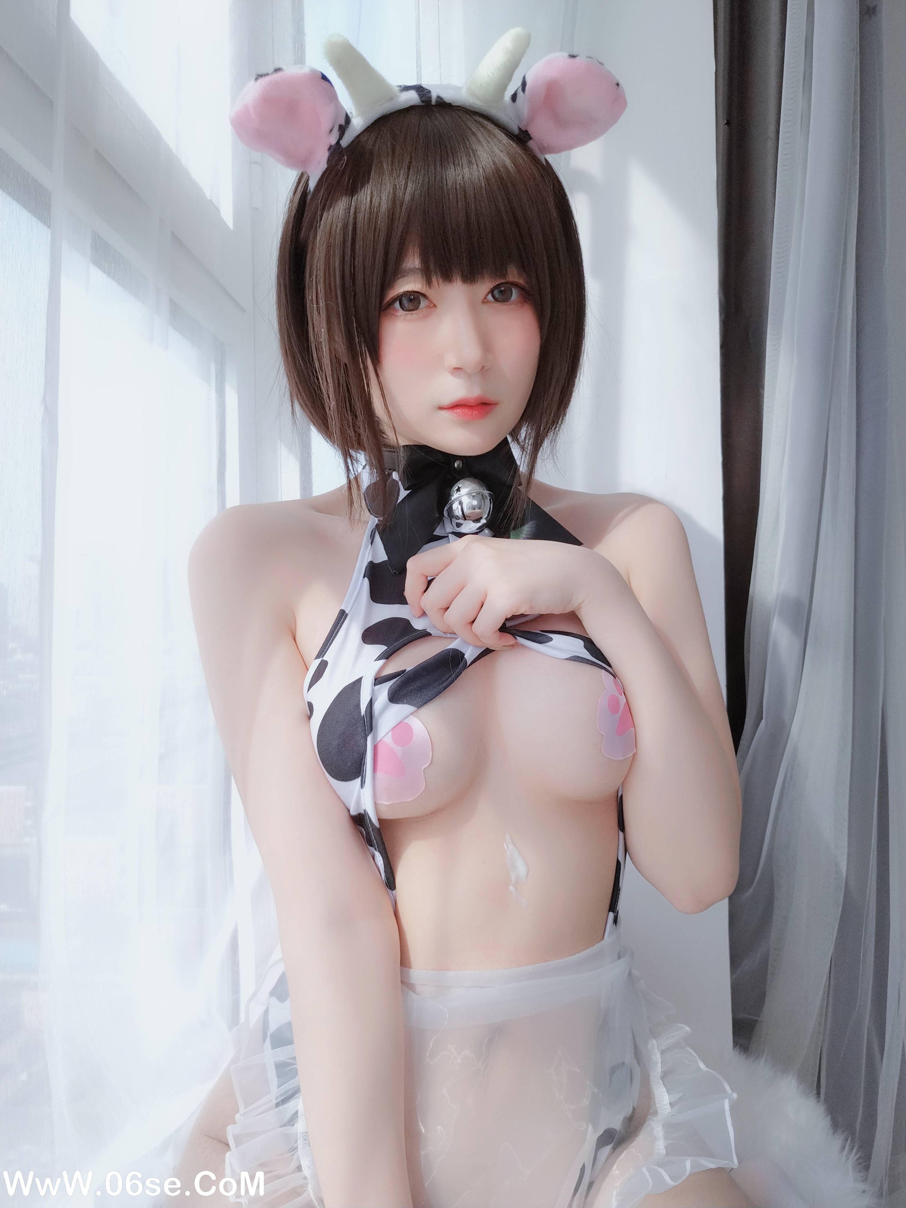 Coser小姐姐白银 NO.021 - 可爱奶牛[100P+3V544M]-六色网