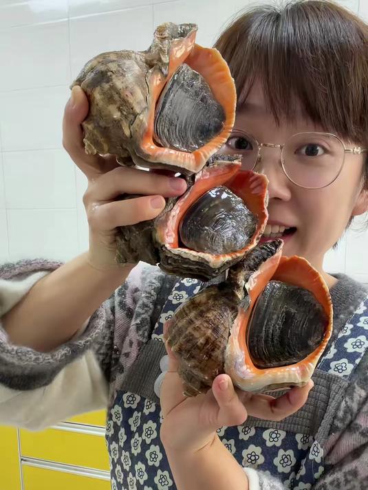 鲜溜溜的海鲜素饺子,一口气炫一盘子