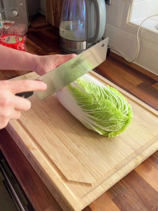 外国人一般都不吃午饭就喝个下午茶,我问公公吃不吃午饭他说不吃