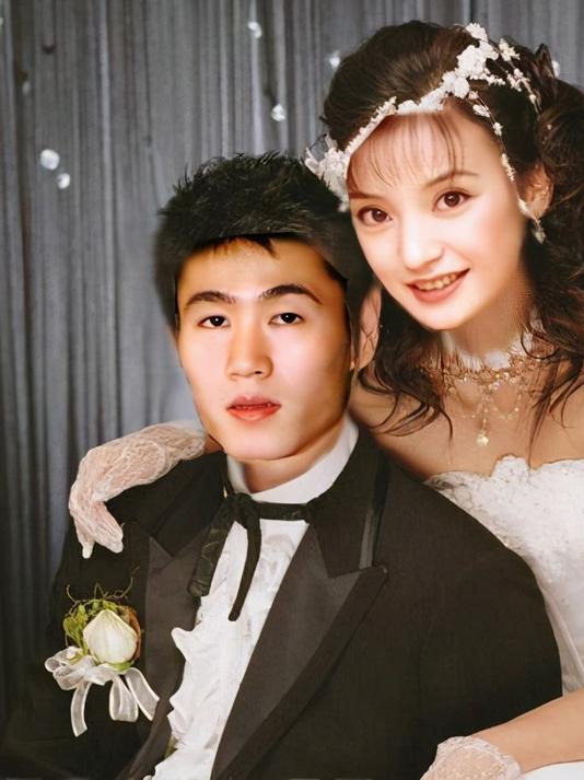 赵薇离婚!昔日文体恋引关注,和王励勤谈恋爱,男方父母反对告吹