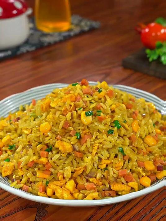 想吃炒米饭?这种做法太美味了,快来试试!
