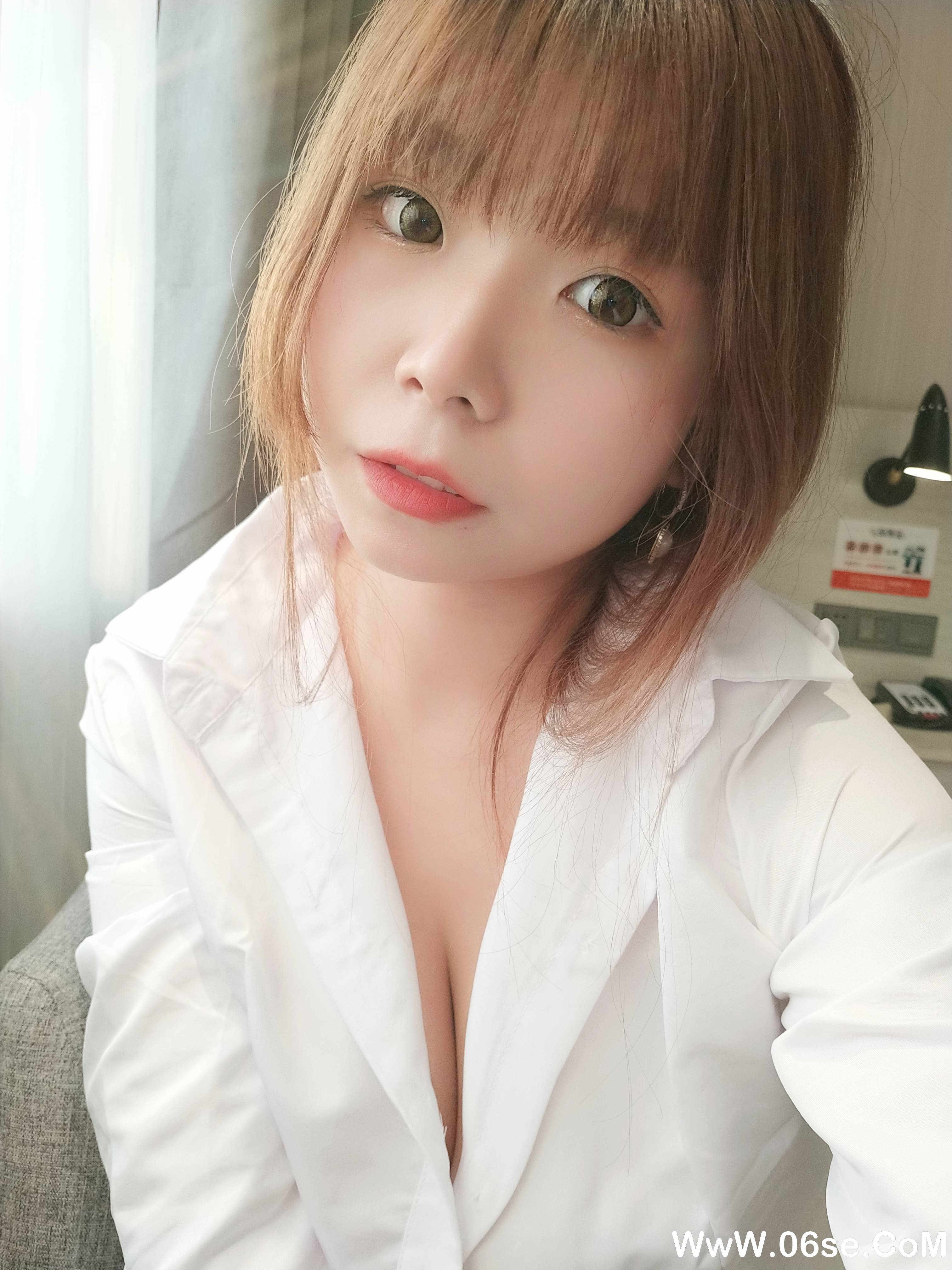 图片[72]-自闭颜球球(无颜小天使wy) NO.009 — OL [75P+6V1.64G]-六色网