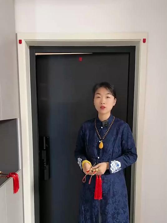 门庭悬挂风水宝,铜葫芦五帝钱,化煞生财福气到!