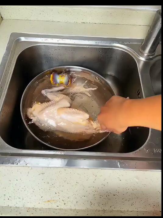 天农纯种清远鸡整鸡肉 2斤 山林散养清远走地鸡 冷冻 供港土鸡