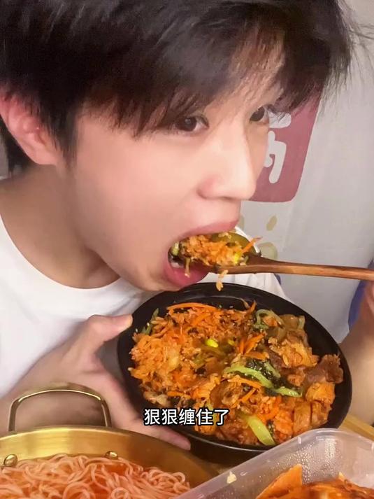 好好好吃的石锅拌饭和泡菜饼!