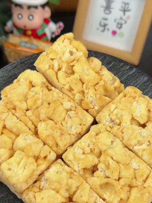 徐福记精选沙琪玛,口感松软,甜蜜滋味不停歇