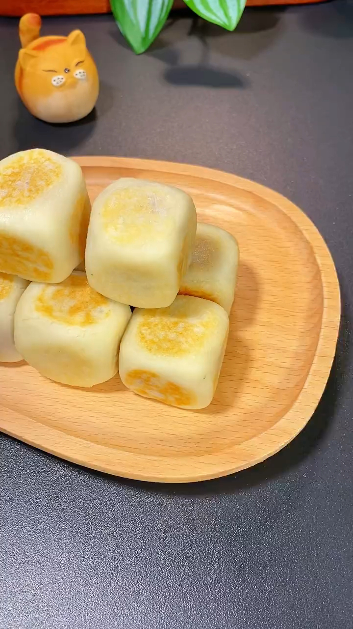 山药紫薯小方糕