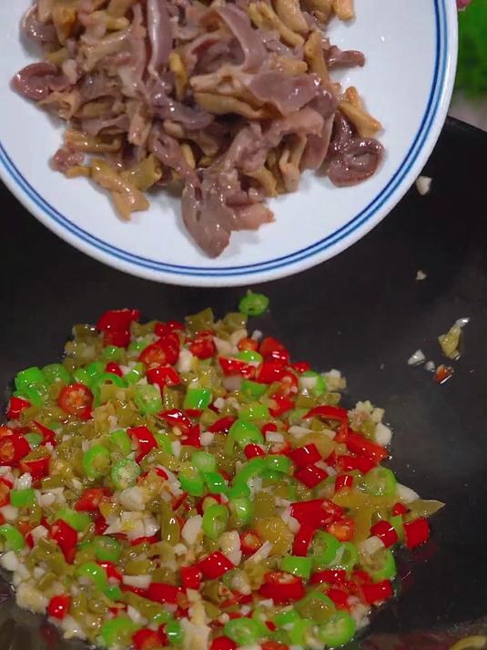 脆嫩可见,酸辣开胃,简单美味下饭菜分享