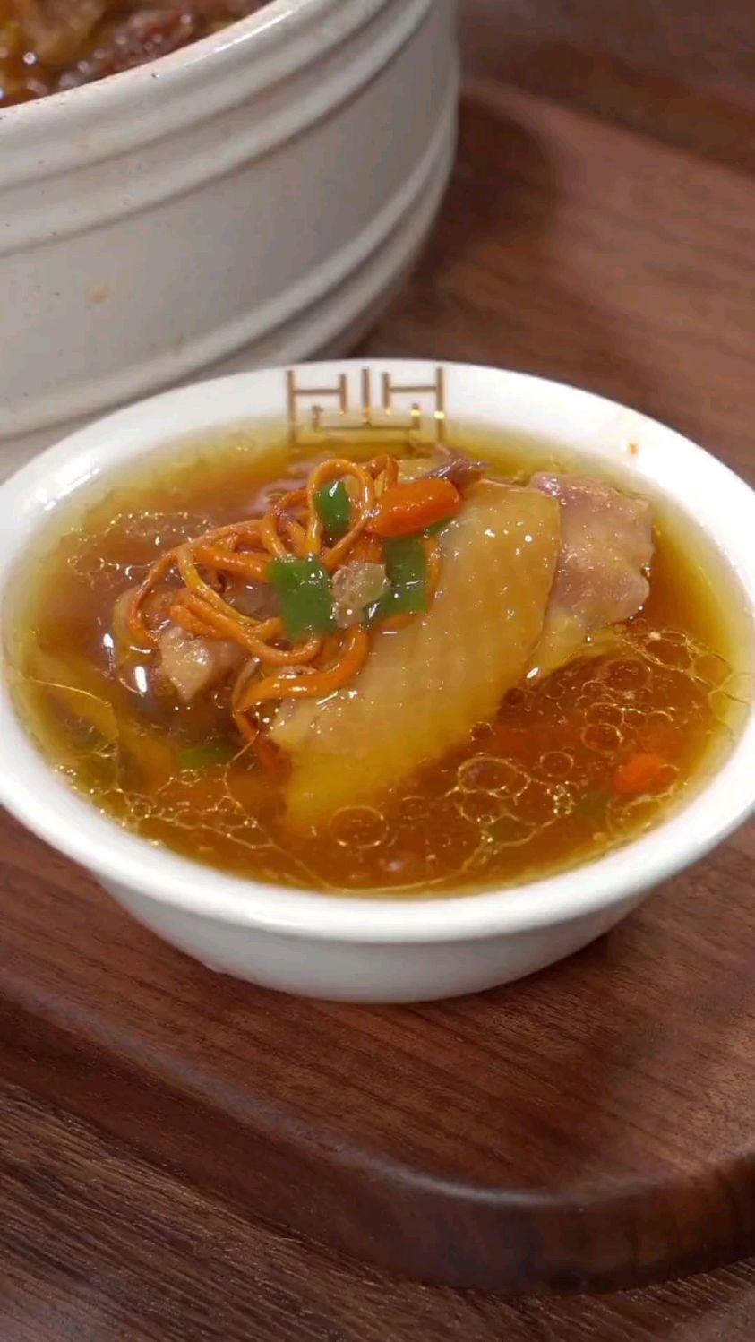 菌菇鸡汤的家常做法,汤鲜味美