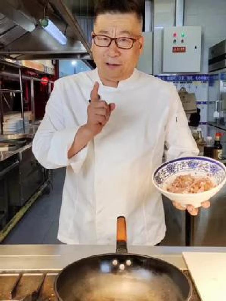 石万荣大师教你在家里做芝麻鸡柳,酥香鲜嫩