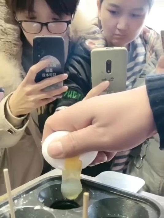 只是单纯怀念小时候吃的蛋包肠,提升幸福感好物 蛋包肠