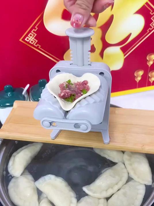 包饺子总漏馅?这个小工具一压就成,手残党也能当“厨神”
