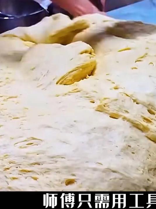 生牛乳和鲜鸡蛋和面松软绵密奶香味超浓郁!关键这价到手14包超划算!#吐司面包#_#牛乳厚切
