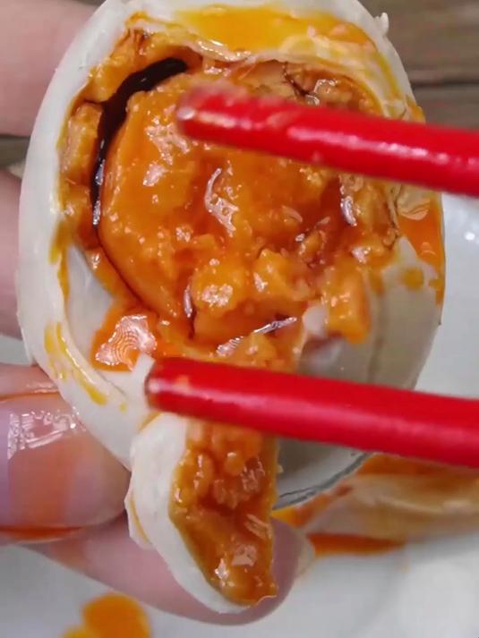 家常佐餐就吃它，红树林烤海鸭蛋