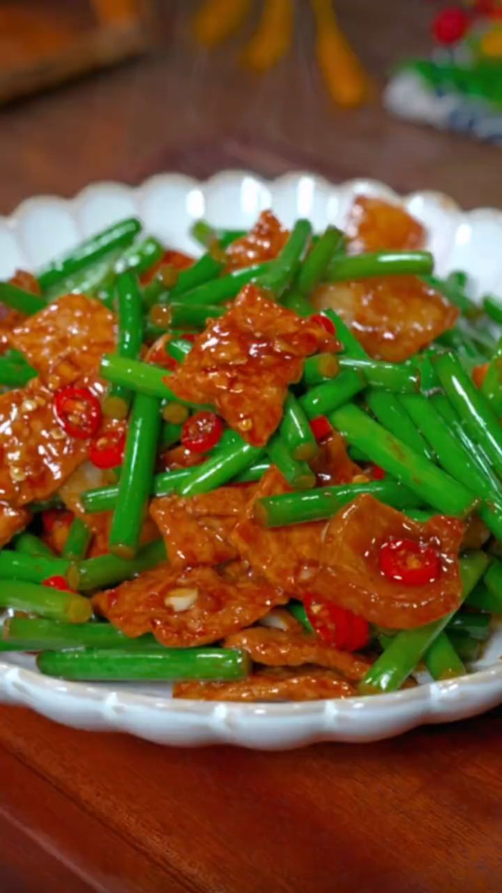 蒜苗炒肉这样做