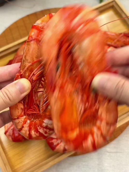 选用鲜海虾烤干，鲜味能保留住