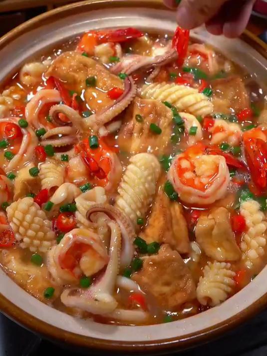 醉好吃的海鲜豆腐煲，鲜香嫩滑美味