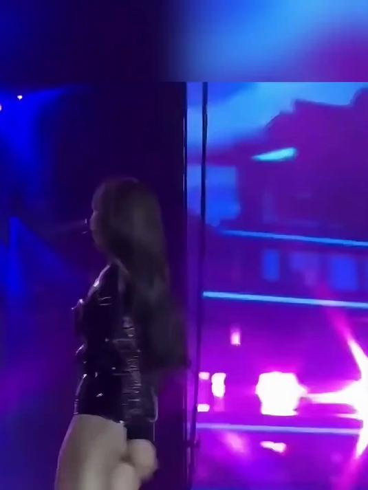 BLACKPINK2025年巡演预告 BLACKPINK2025年巡演预告