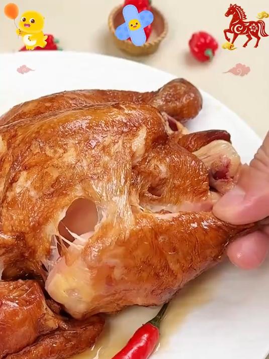 德州特产五香扒鸡肉质鲜嫩香透骨髓老汤焖煮