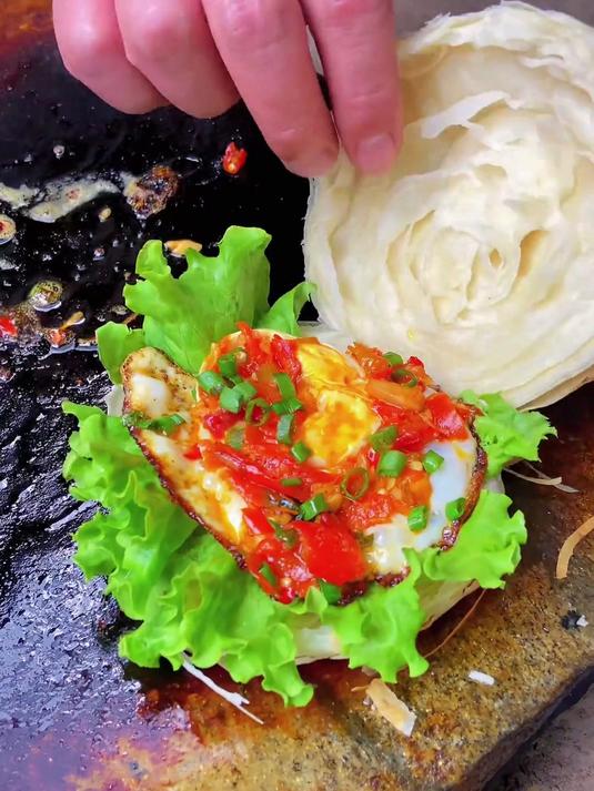 平底锅烤完金黄诱人,这个千层饼外酥里软超好吃