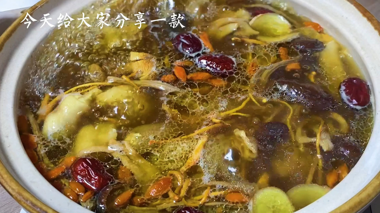 ????超好喝的菌菇鸡肉汤????营养丰富✅ #领潮新势力# 