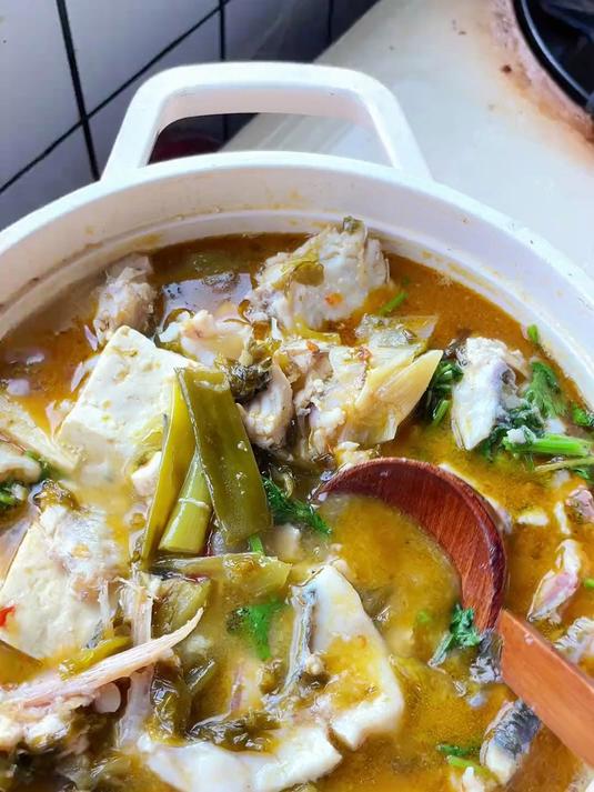 好吃到翻白眼的酸菜鱼一个调料包就能完成!