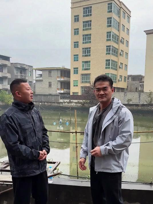小飞哥8万8包下的钓鱼场，鱼到底多少？我们拉两网看看