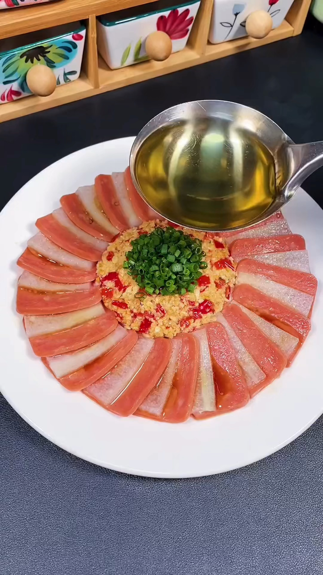 冬瓜别再炒着吃了,像我这样做法简单造型独特味道鲜美,全家都要抢着吃