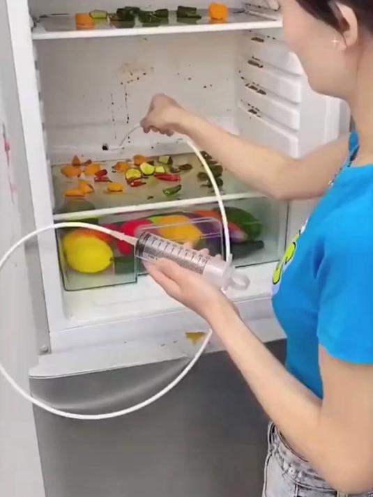 广州美女研发的“冰箱疏通器”太牛了,再也不怕冰箱结冰有异味