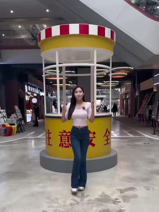 沈阳拖拉机厂-第一台蒸汽拖拉机01