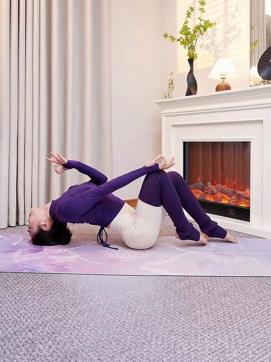 瑜伽《鱼式变体》#热门#